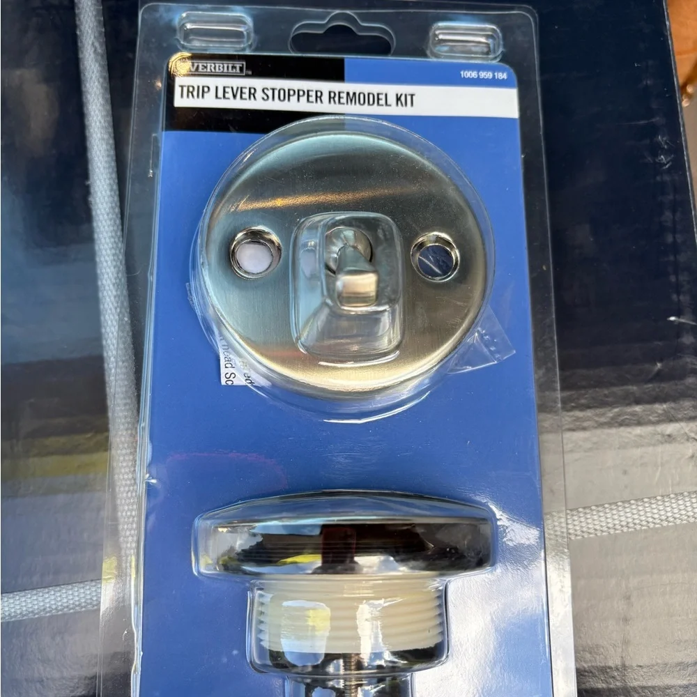 Complete shower set. Unopened. - Picture 3 of 4